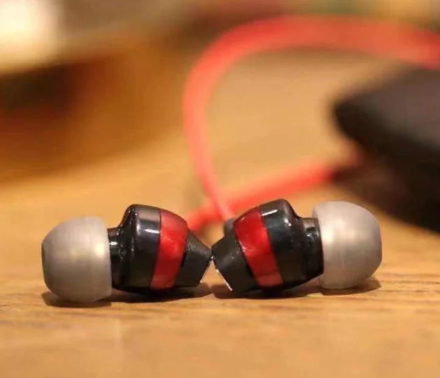 Earbuds with Case Packaging